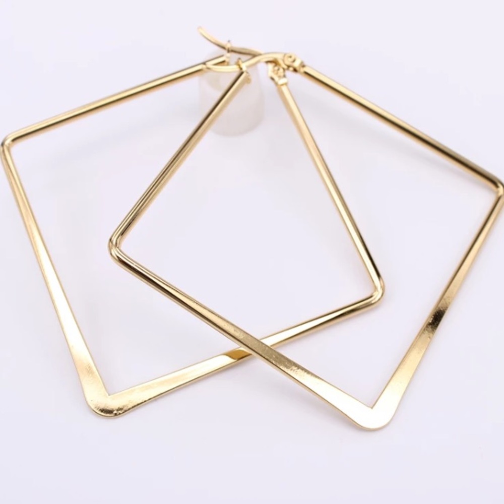 18K gold plated unique hoop earrings - Picture 2 of 5